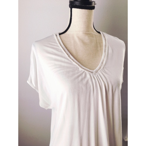 LOFT Tops - LOFT Drapey White V-Neck Top